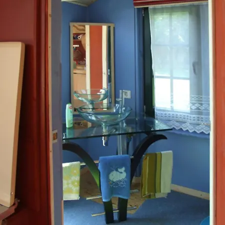 Zirkuswagen - Roulotte Кемпинг *