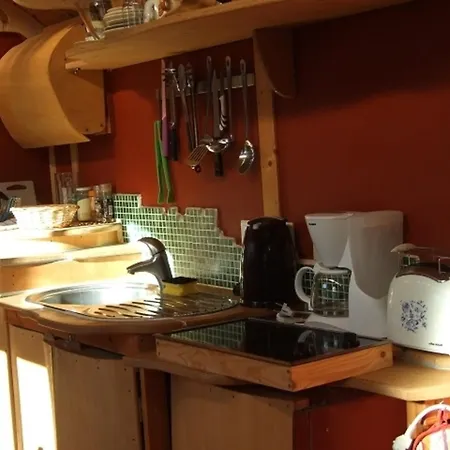 Zirkuswagen - Roulotte Кемпинг Garvensdorf